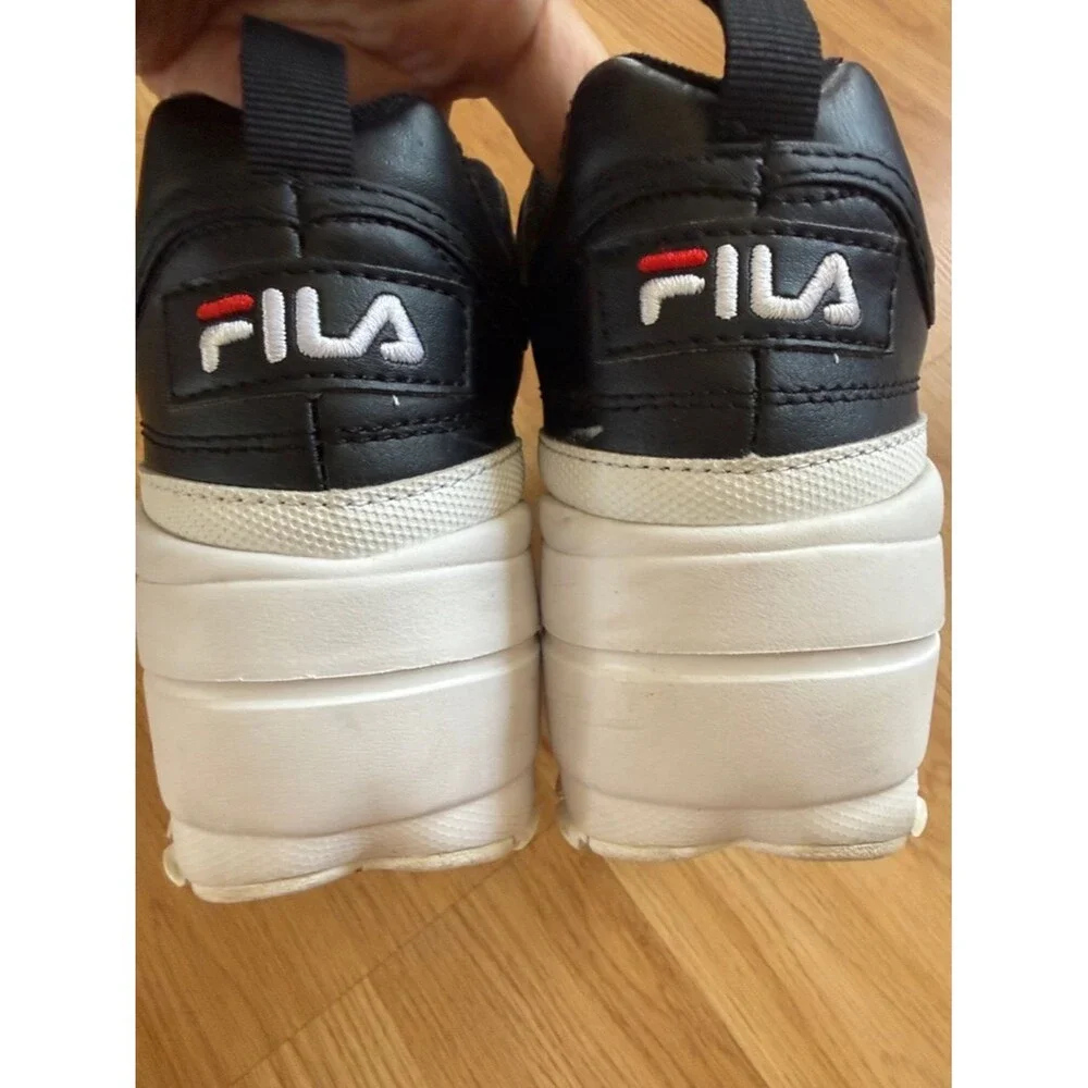 FILA Disruptor II Black Leather Platform Sneakers Size 5.5